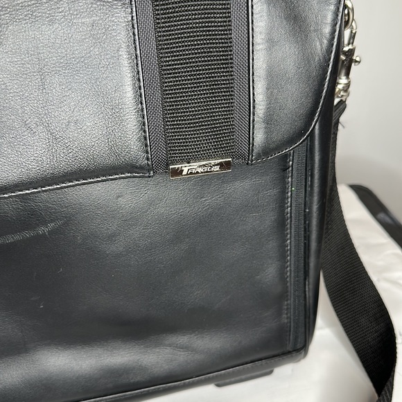 Targus leather computer bag messenger bag - Picture 2 of 6